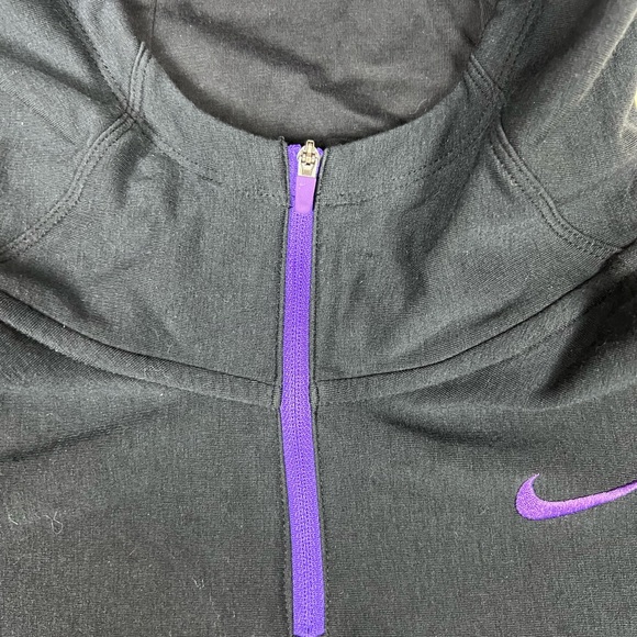 Nike Dri-Fit Golf Black Quarter-Zip Hoodie with Purple Details MED - Picture 3 of 5